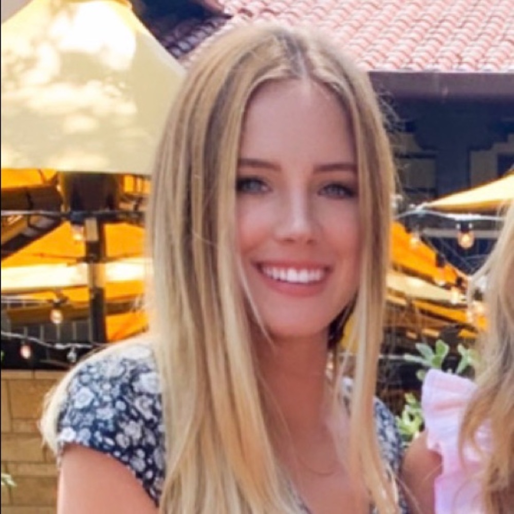 Meet your Posher, Courtney
